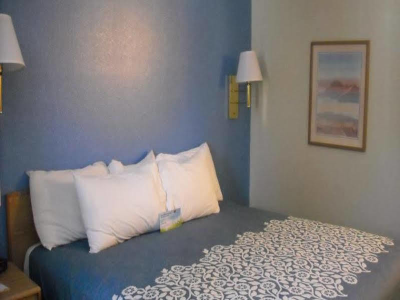 Days Inn By Wyndham Moab Zewnętrze zdjęcie