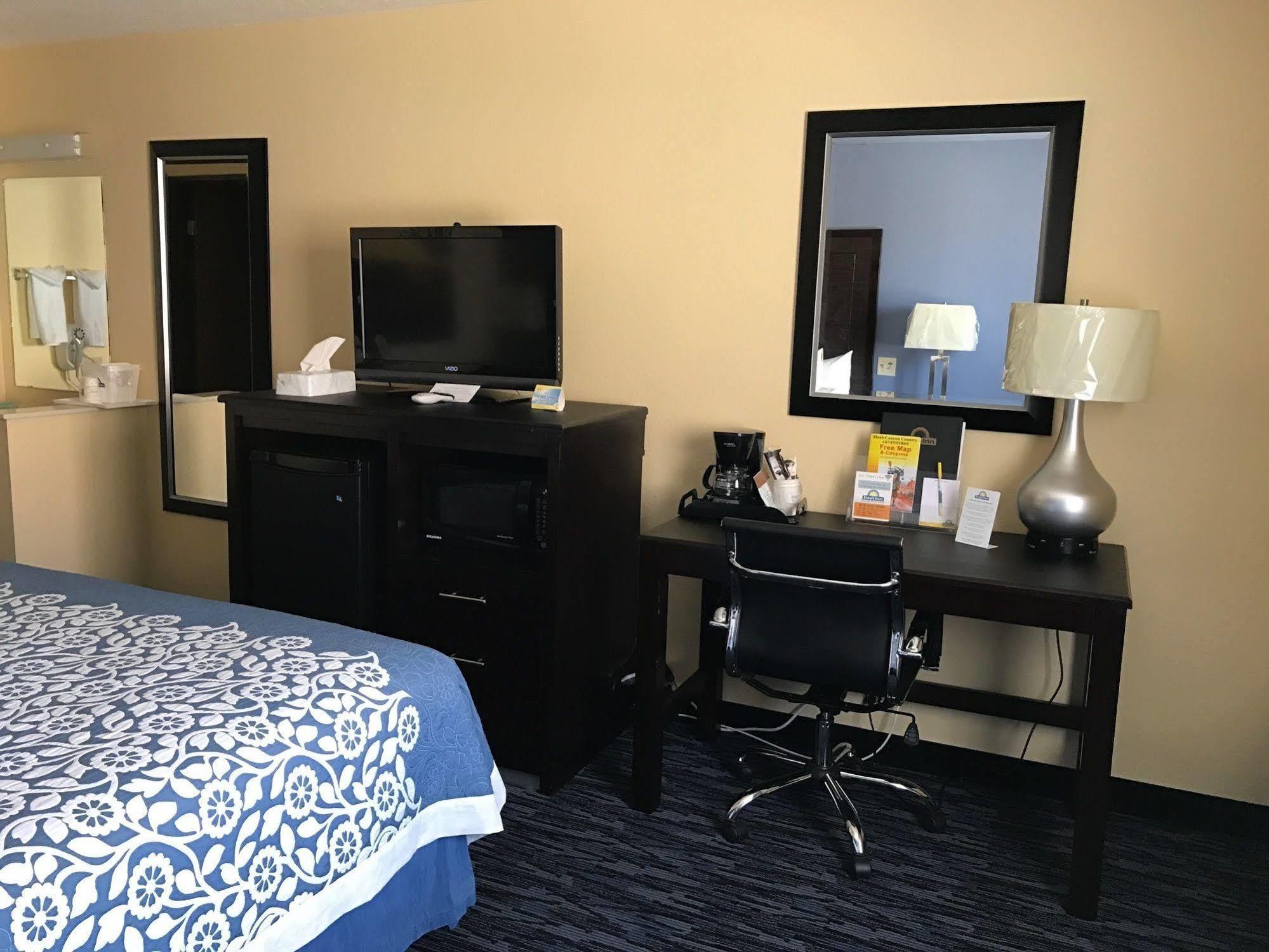 Days Inn By Wyndham Moab Zewnętrze zdjęcie